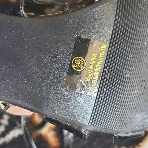 Delicious size 6 1/2 heels 👠​​​ - Picture 4 of 6